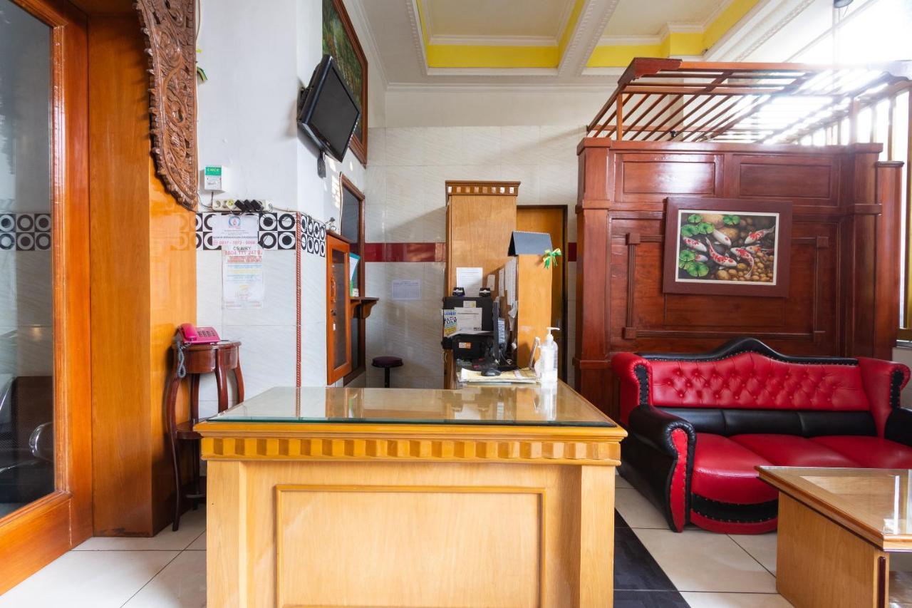 Homestay Gayatri Sawojajar Near Univ Negeri Malang Kampus 2 Mitra Reddoorz Esterno foto