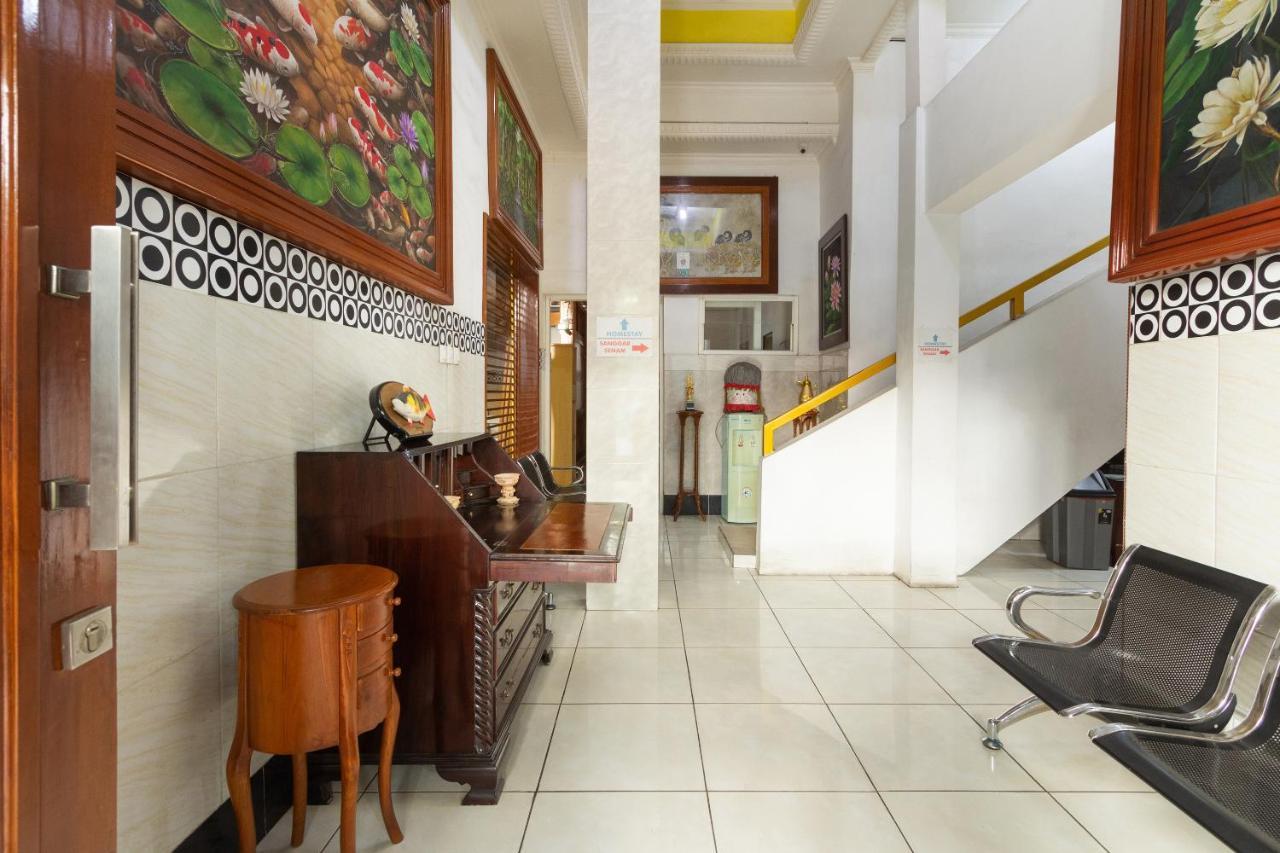Homestay Gayatri Sawojajar Near Univ Negeri Malang Kampus 2 Mitra Reddoorz Esterno foto